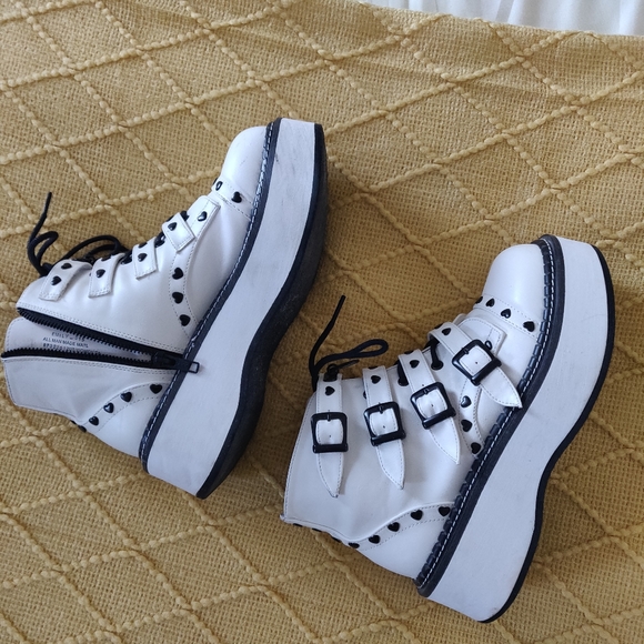 DEMONIA EMILY 315 HEART ANKLE BOOTS - Picture 7 of 9